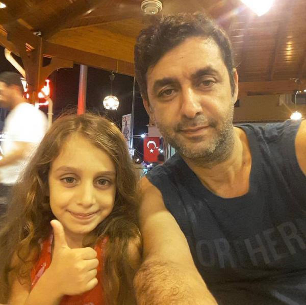Son dakika haberi | HATAY'DA ZIRHLI ASKERİ ARACIN KARIŞTIĞI ZİNCİRLEME KAZADA ÖLEN BABA- KIZ, TOPRAĞA VERİLDİ
