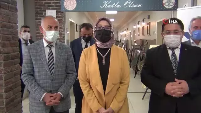 Hayat boyu öğrenme haftası Sakarya'da renkli etkinliklerle kutlandı Hayat boyu öğrenme haftası Sakarya'da renkli etkinliklerle kutlandı
