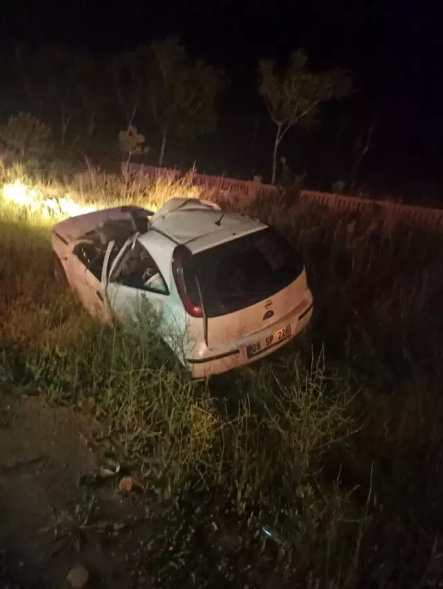 Karpuz taşıyan tıra çarpan otomobilin sürücüsü hayatını kaybetti Karpuz taşıyan tıra çarpan otomobilin sürücüsü hayatını kaybetti