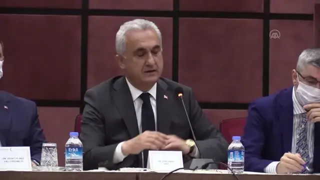 KASTAMONU - Vaka sayılarının en çok azaldığı üçüncü il Kastamonu'da Vali Çakır'dan 'rehavete düşmeyelim' uyarısı
