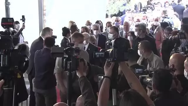 Kılıçdaroğlu: 'Siyaseti kirlilikten arındırırsanız, bu ülkenin çözülemeyecek hiçbir sorunu yoktur' Kılıçdaroğlu: 'Siyaseti kirlilikten arındırırsanız, bu ülkenin çözülemeyecek hiçbir sorunu yoktur'