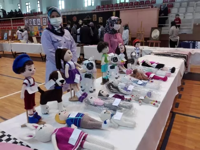 Kumru'da el emeği ürünleri sergisi açıldı