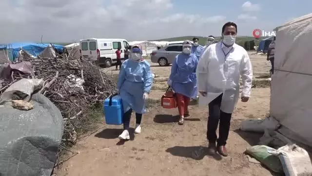 Tarım işçileri çadırlarda aşılanıyor Tarım işçileri çadırlarda aşılanıyor