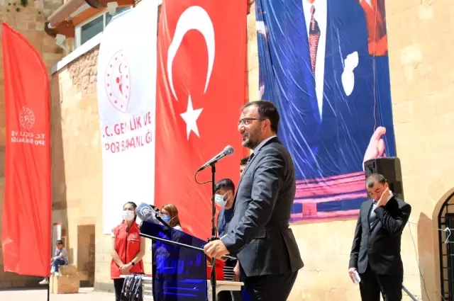 Türkiye Dağ Koşusu Şampiyonası'nda dereceye girenler için ödül töreni düzenlendi Türkiye Dağ Koşusu Şampiyonası'nda dereceye girenler için ödül töreni düzenlendi