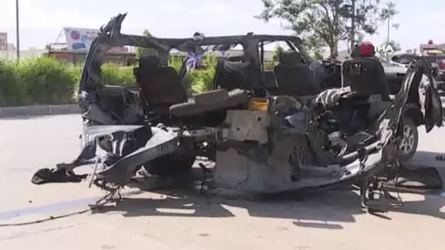 Afganistan'da minibüsün geçişi sırasında mayın patladı Afganistan'da minibüsün geçişi sırasında mayın patladı