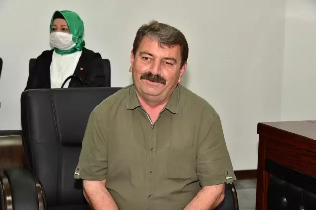 AFYONKARAHİSAR - Belediye Başkanı Zeybek, ilçe ziyaretlerinde bulundu AFYONKARAHİSAR - Belediye Başkanı Zeybek, ilçe ziyaretlerinde bulundu