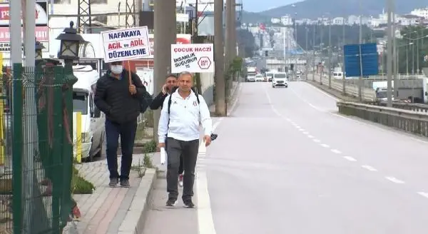 ANADOLU ADLİYESİ ÖNÜNDE SÜRESİZ NAFAKA EYLEMİ ANADOLU ADLİYESİ ÖNÜNDE SÜRESİZ NAFAKA EYLEMİ