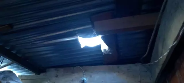 Yol inşaatı sırasında yapılan patlatmada facianın eşiğinden dönüldü: 2 yaralı