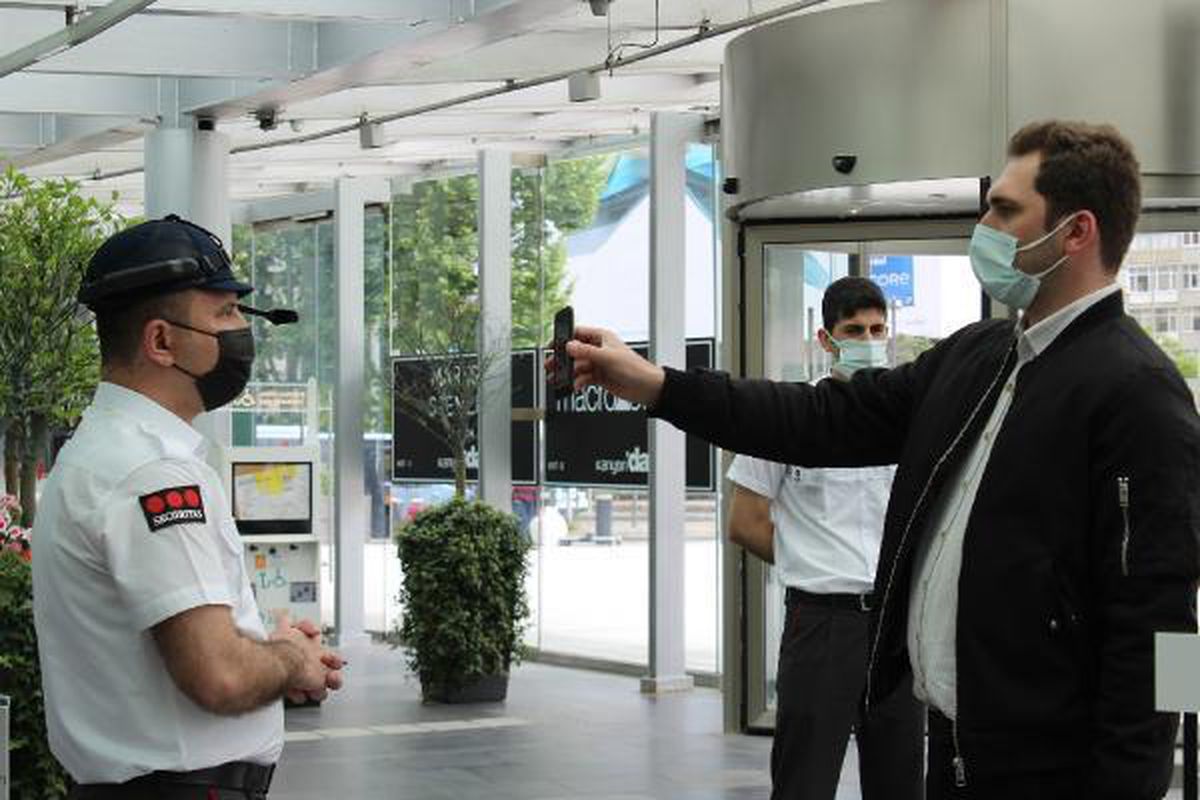 AVM'lerde artırılmış gerçeklik gözlüğüyle HES kodu sorgulama dönemi başladı