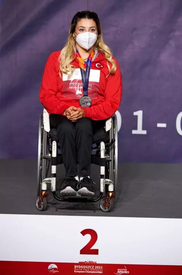 Bağcılarlı milli sporcular Avrupa'da tarih yazıyor Bağcılarlı milli sporcular Avrupa'da tarih yazıyor