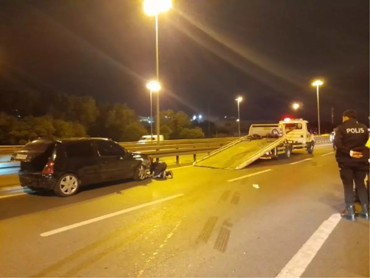 İSTANBUL-BAKIRKÖY'DE BAŞLAYAN KOVALAMACA D-100 KARAYOLU'NDA KAZAYLA SON BULDU: 1 YARALI