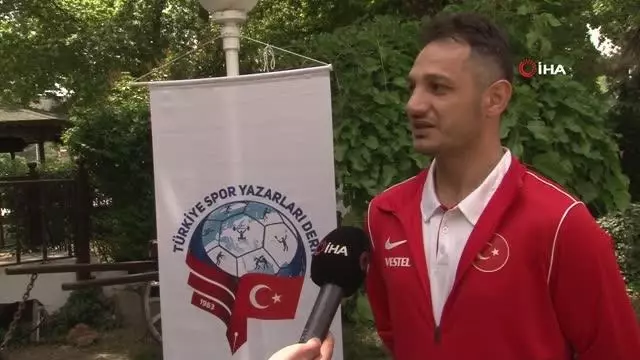 Begüm Onbaşı'nın Antrenörü Ali Ekin: Bu madalyanın bir film var