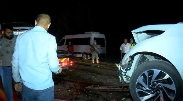 Son dakika haberi | Diyarbakır'da 'hatalı sollama' kazası 4'ü ağır 6 yaralı