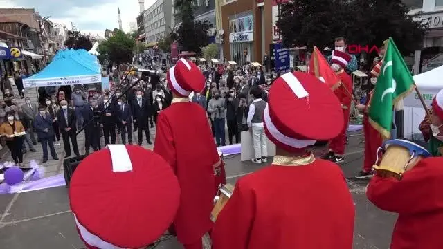 EDİRNE KURSİYERLERİN ÜRÜNLERİ 'EMEĞİM KAZANIYOR' PROJESİ İLE PAZARLANIYOR EDİRNE KURSİYERLERİN ÜRÜNLERİ 'EMEĞİM KAZANIYOR' PROJESİ İLE PAZARLANIYOR