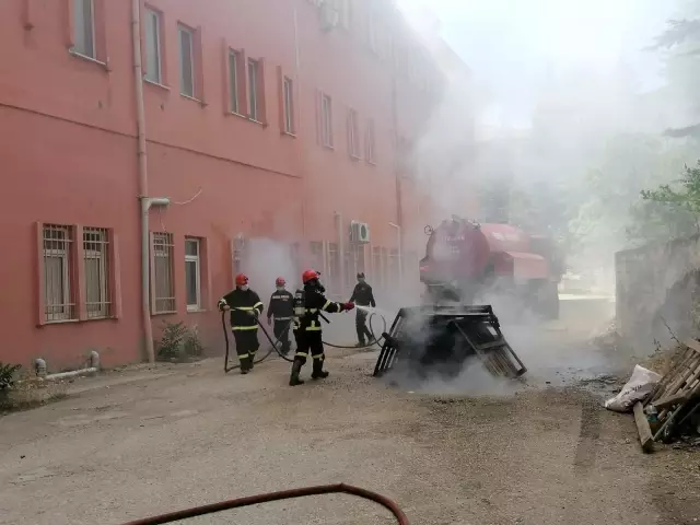 Eğirdir'de hasta tahliyesi tatbikatı gerçeği aratmadı