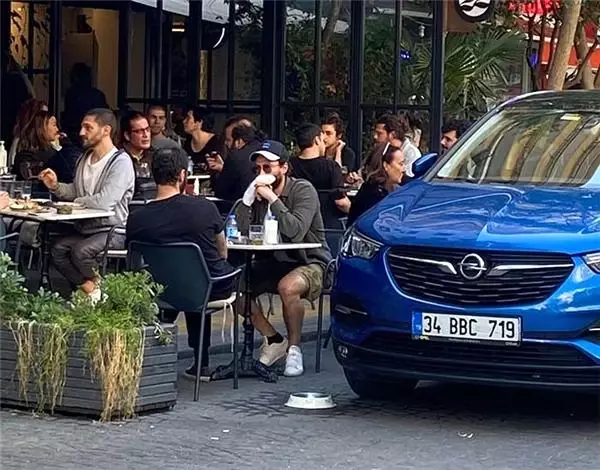 Ekin Koç'a nazar değdi! Operasyon geçirdi Ekin Koç'a nazar değdi! Operasyon geçirdi