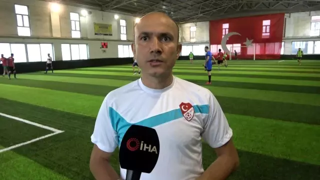 Halı sahalar aylar sonra kapılarını açtı