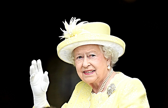ingiltere kralicesi elizabeth 13 haziran da b 2 14176041 o