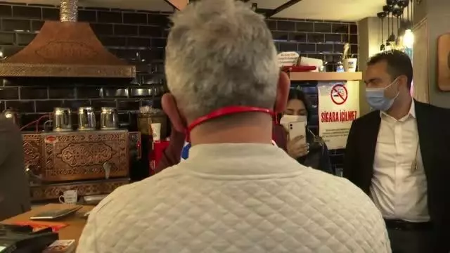 İYİ Parti Genel Başkanı Akşener, esnaf ziyaretinde bulundu (2)