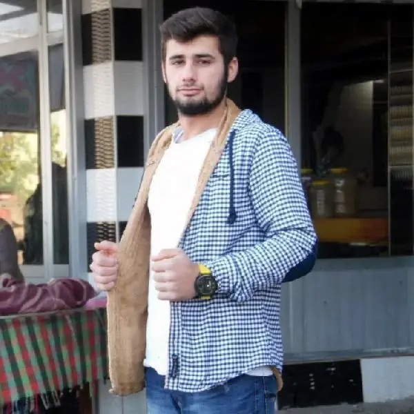 KAVGADA KURTARMAYA ÇALIŞTIĞI AĞABEYİNİ ÖLDÜRDÜ