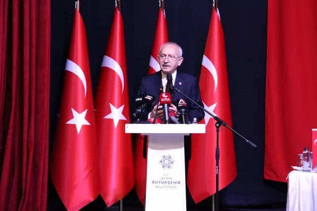 Kılıçdaroğlu, Aydın'da Kanaat Önderleri Toplantısı'na katıldı