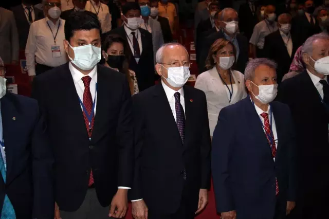 Kılıçdaroğlu, Aydın'da Kanaat Önderleri Toplantısı'na katıldı