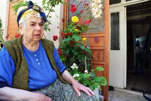 Mudanya'da sel sonrası temizlik çalışmaları sürüyor