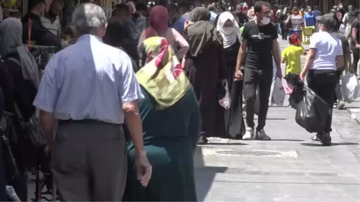 Normalleşme sonrası Gaziantep'te çarşı yoğunluğu arttı