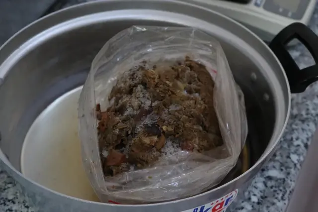 The efficiency of biogas produced from organic household waste was increased by 30 percent with graphene. The efficiency of biogas produced from organic household waste has been increased by 30 percent with graphene.