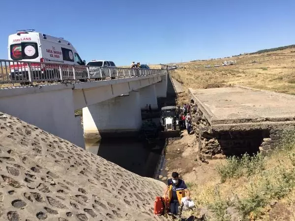 ŞANLIURFA OTOMOBİL KÖPRÜDEN DEREYE UÇTU: 5 ÖLÜ - YENİDEN
