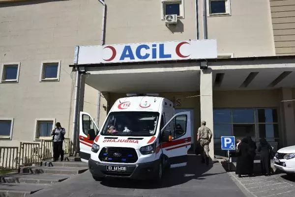 ŞANLIURFA OTOMOBİL KÖPRÜDEN DEREYE UÇTU: 5 ÖLÜ - YENİDEN