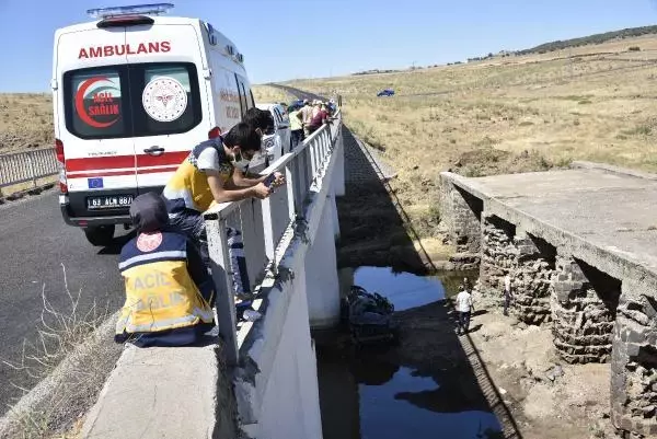 ŞANLIURFA OTOMOBİL KÖPRÜDEN DEREYE UÇTU: 5 ÖLÜ - YENİDEN