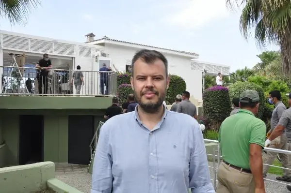 ANTALYA SEZON AÇILIŞI YAPILAN OTELİN İMARA AYKIRI BÖLÜMÜNDE YIKIM