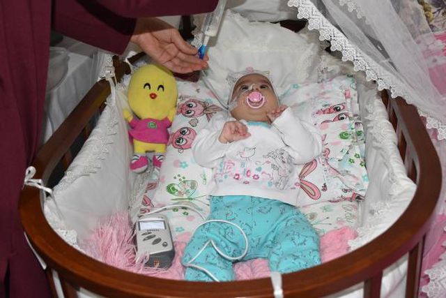 SMA'lı Elif bebek hayatını kaybetti, toplanan 2,4 milyon lira diğer hastalara dağıtılacak SMA'lı Elif bebek hayatını kaybetti, toplanan 2,4 milyon lira diğer hastalara dağıtılacak