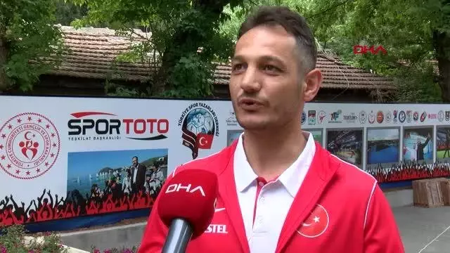 SPOR Ayşe Begüm Onbaşı'nın antrenörü Ekin: Avrupa şampiyonluğunu alıp geleceğiz SPOR Ayşe Begüm Onbaşı'nın antrenörü Ekin: Avrupa şampiyonluğunu alıp geleceğiz