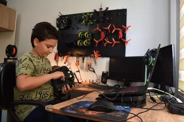 KÜTAHYA 11 YAŞINDAKİ DORUK, DRON TASARIMIYLA TEKNOFEST FİNALİNDE