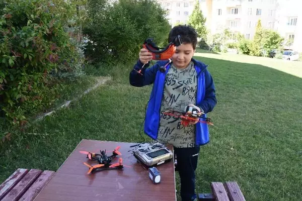 KÜTAHYA 11 YAŞINDAKİ DORUK, DRON TASARIMIYLA TEKNOFEST FİNALİNDE