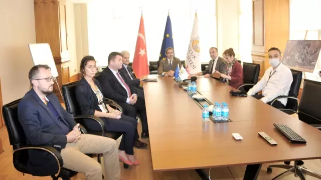 AB Türkiye Delegasyonundan Rektör Aksoy'a ziyaret