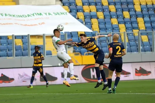 Alanyaspor'da 8 oyuncunun sözleşmesi sona erdi Alanyaspor'da 8 oyuncunun sözleşmesi sona erdi