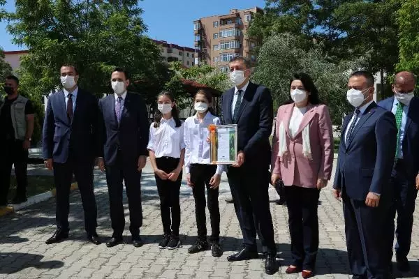 Son Dakika | Bakan Selçuk: Salgında öğretmenlerimizin başarısı tarihe mal olacak şekilde karşımızda duruyor