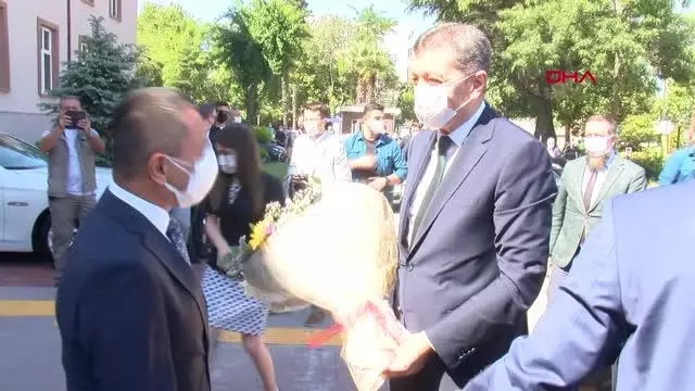 Son Dakika | Bakan Selçuk: Salgında öğretmenlerimizin başarısı tarihe mal olacak şekilde karşımızda duruyor