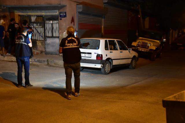 Bekçi, yol verme kavgasında ağabeyini darbeden kişiyi vurarak öldürdü