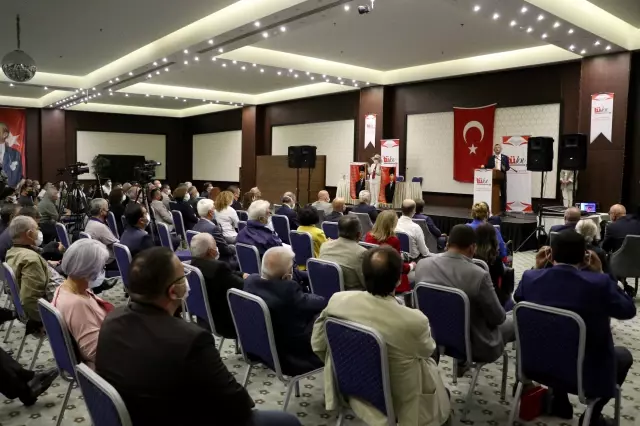 CHP Grup Başkanvekili Özel, Edirne'de 'Laiklik Üzerine Düşünceler' paneline katıldı