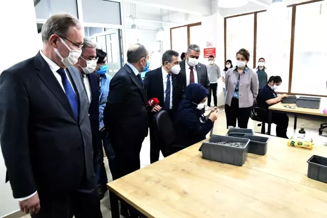 Engelliler Montaj Atölyesi'ne tam not Engelliler Montaj Atölyesi'ne tam not