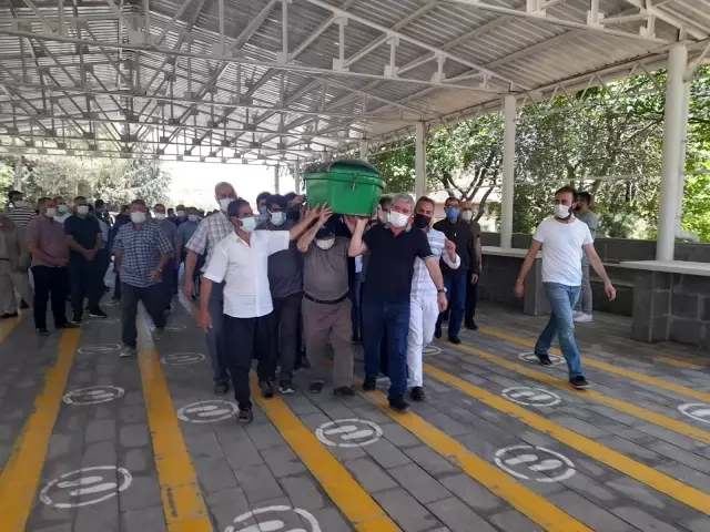 Şanlıurfa'daki feci kazada ölen 3 kişi Gaziantep'te defnedildi