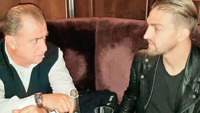 Fenerbahçe'den ayrılacağı konuşulan Caner ve Fatih Terim arasında sürpriz görüşme Fenerbahçe'den ayrılacağı konuşulan Caner ve Fatih Terim arasında sürpriz görüşme