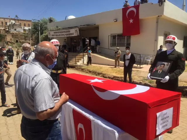 Son dakika haberleri: Şehit Uzman Çavuş Halit Altun, son yolculuğuna uğurlandı