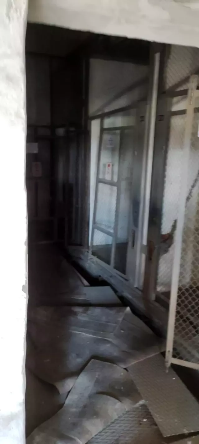 Hırsızlık için girdiği trafoda elektrik akımına kapılarak hayatını kaybetti Hırsızlık için girdiği trafoda elektrik akımına kapılarak hayatını kaybetti