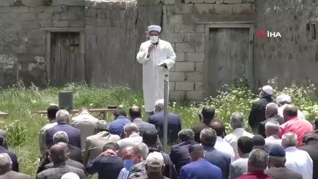 Katliam gibi kazada hayatını kaybeden 4 kişi Ağrı'da toprağa verildi