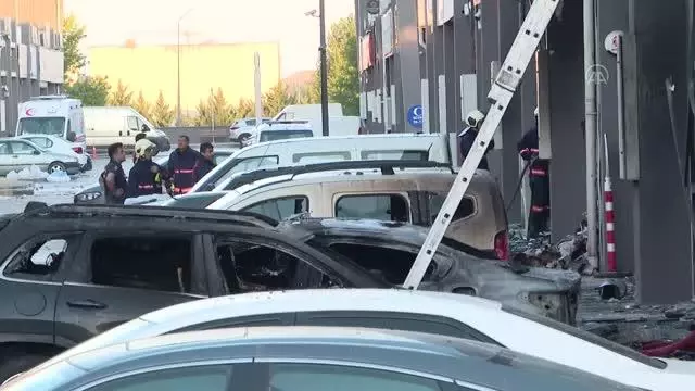 Son dakika haberleri... Kimyasal madde üreten iş yerinde çıkan yangın büyük hasara neden oldu Son dakika haberleri... Kimyasal madde üreten iş yerinde çıkan yangın büyük hasara neden oldu